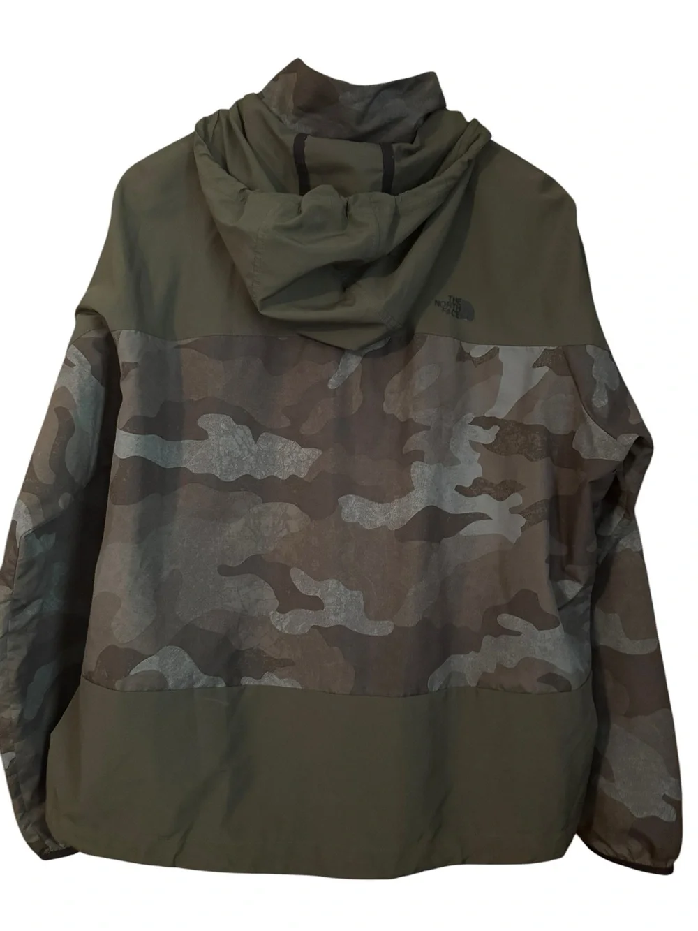 The North Face Women's Olive Green & Camo Hooded Utility Windbreaker Jacket - Picture 6 of 12